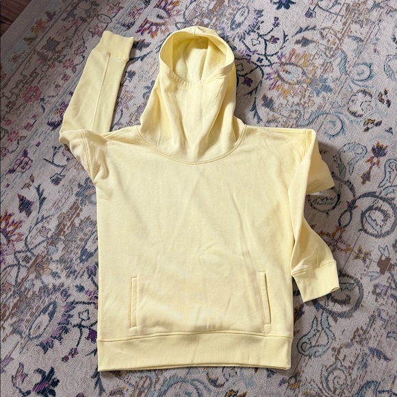 ZYIA Tops - ZYIA Yellow Hoodie Sweatshirt